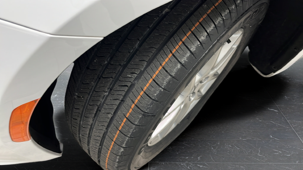 Used 2024 Chrysler Pacifica Touring-L FWD image 37