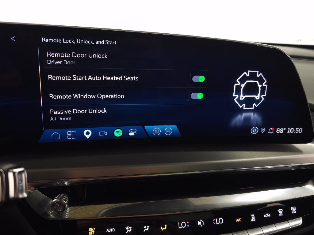 Certified 2024 Cadillac Lyriq Sport w/ LPO, Floor Liner Package AWD/4WD image 31
