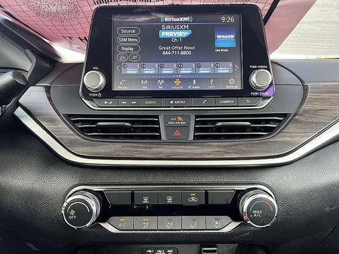 Certified 2025 Nissan Altima 2.5 SV FWD image 24