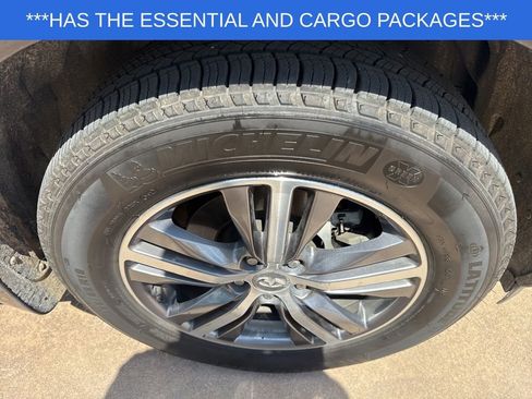Used 2020 INFINITI QX60 Luxe w/ Essential Package FWD image 38