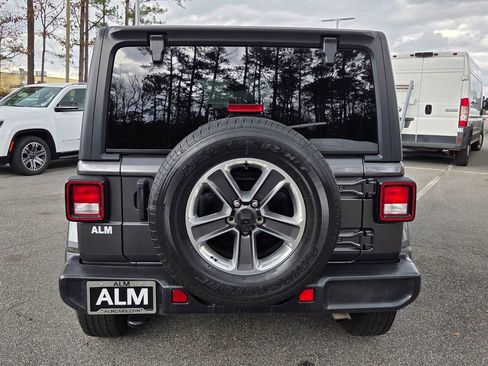 Used 2021 Jeep Wrangler Unlimited Sahara image 11
