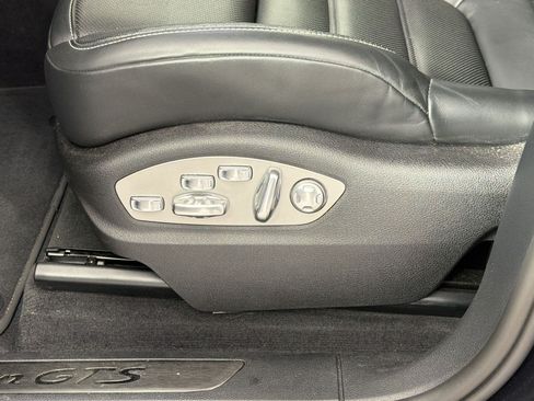 Certified 2025 Porsche Macan GTS AWD/4WD image 14