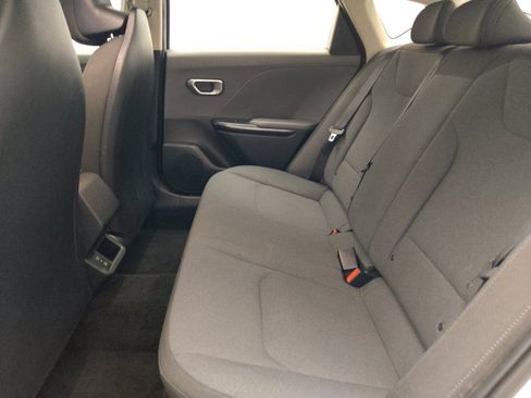 Used 2025 Kia K4 FWD image 18