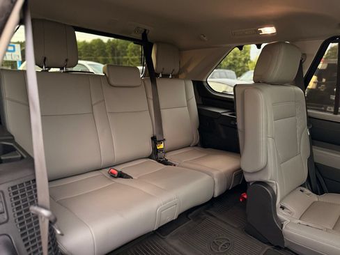 Used 2024 Toyota Sequoia Limited AWD/4WD image 38