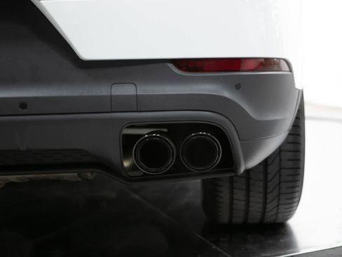 Certified 2023 Porsche Cayenne Platinum Edition AWD/4WD image 20
