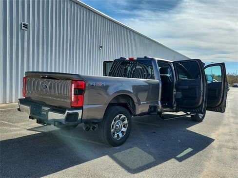 Used 2023 Ford F250 Lariat w/ Lariat Ultimate Package image 13