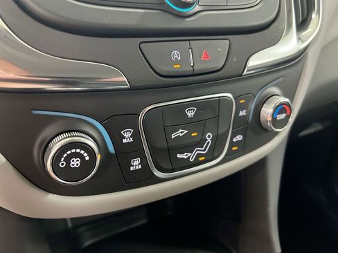 Used 2024 Chevrolet Equinox LS image 15