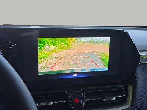 New 2026 Chevrolet TrailBlazer LT w/ LT Cold Weather Package FWD image 20