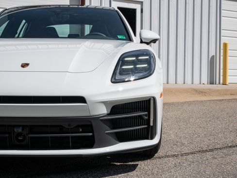 New 2025 Porsche Panamera image 12
