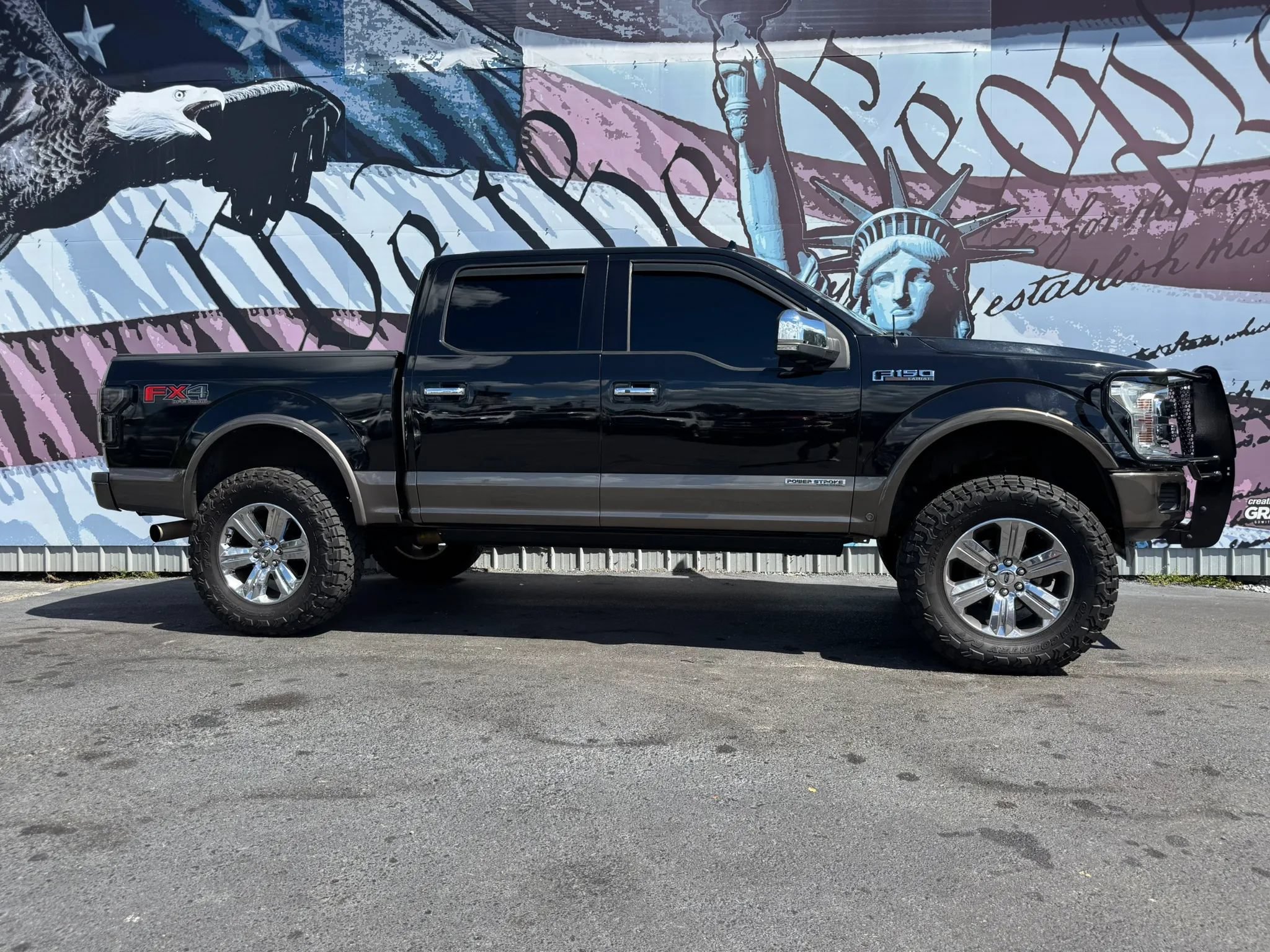 Used 2018 Ford F150 Lariat w/ Equipment Group 502A Luxury AWD/4WD image 1