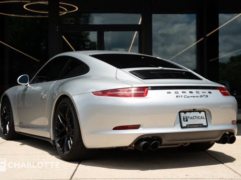 Used 2016 Porsche 911 Carrera GTS w/ GTS Interior Package RWD image 12