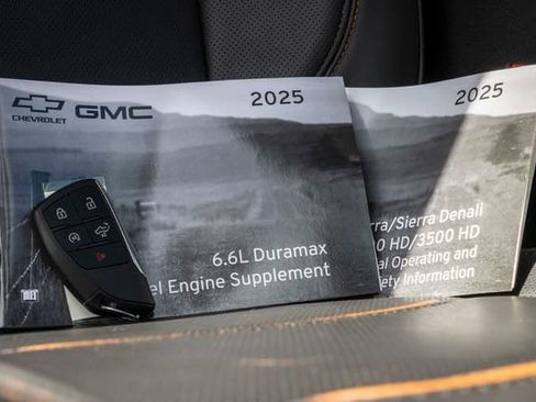 Used 2025 GMC Sierra 3500 AT4 w/ AT4 Premium Plus Package AWD/4WD image 45