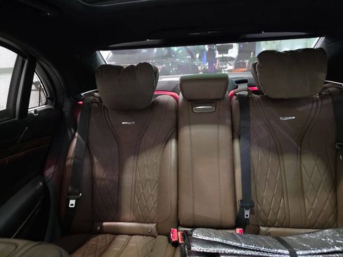 Used 2014 Mercedes-Benz S 63 AMG 4MATIC Sedan w/ Rear Seat Package image 88