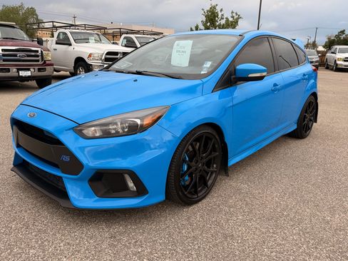 Used 2017 Ford Focus RS AWD/4WD image 2
