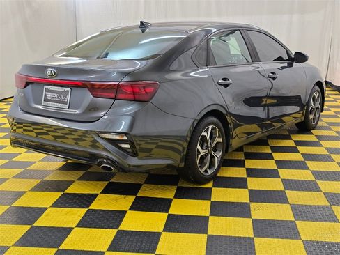 Used 2019 Kia Forte LXS image 4