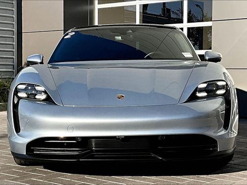 Used 2021 Porsche Taycan 4S image 2