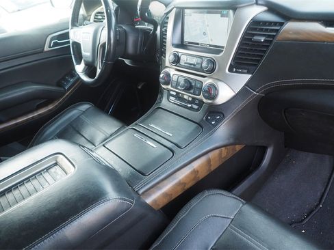 Used 2020 GMC Yukon XL Denali image 30
