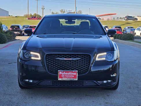 Used 2023 Chrysler 300 S image 2