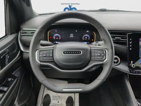 Used 2022 Jeep Wagoneer Series I w/ Premium Group I image 15
