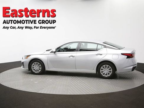 Used 2023 Nissan Altima 2.5 S FWD image 59