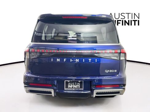 Certified 2025 INFINITI QX80 Sensory AWD/4WD image 9