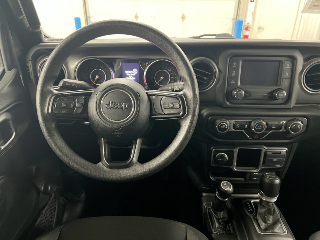 Used 2021 Jeep Wrangler Unlimited Sport AWD/4WD image 11