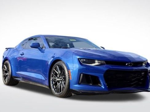 Used 2019 Chevrolet Camaro ZL1 image 1