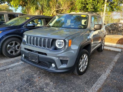 Used 2022 Jeep Renegade Latitude w/ Convenience Group