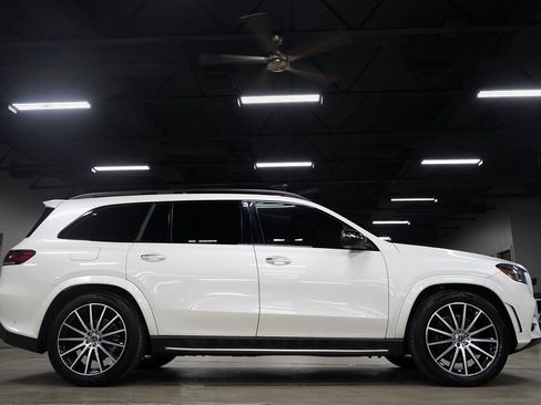 Used 2023 Mercedes-Benz GLS 450 4MATIC image 6