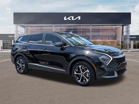 Certified 2024 Kia Sportage EX FWD image 2