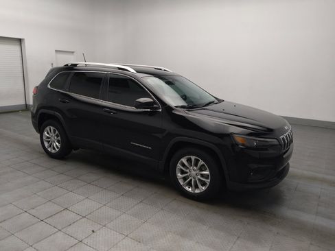 Used 2019 Jeep Cherokee Latitude w/ Popular Appearance Group FWD image 11