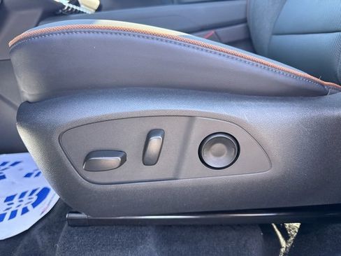 Used 2026 GMC Acadia AT4 w/ Luxury Package image 17