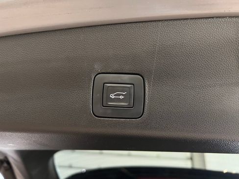 Used 2024 Chevrolet TrailBlazer RS w/ Convenience Package AWD/4WD image 10