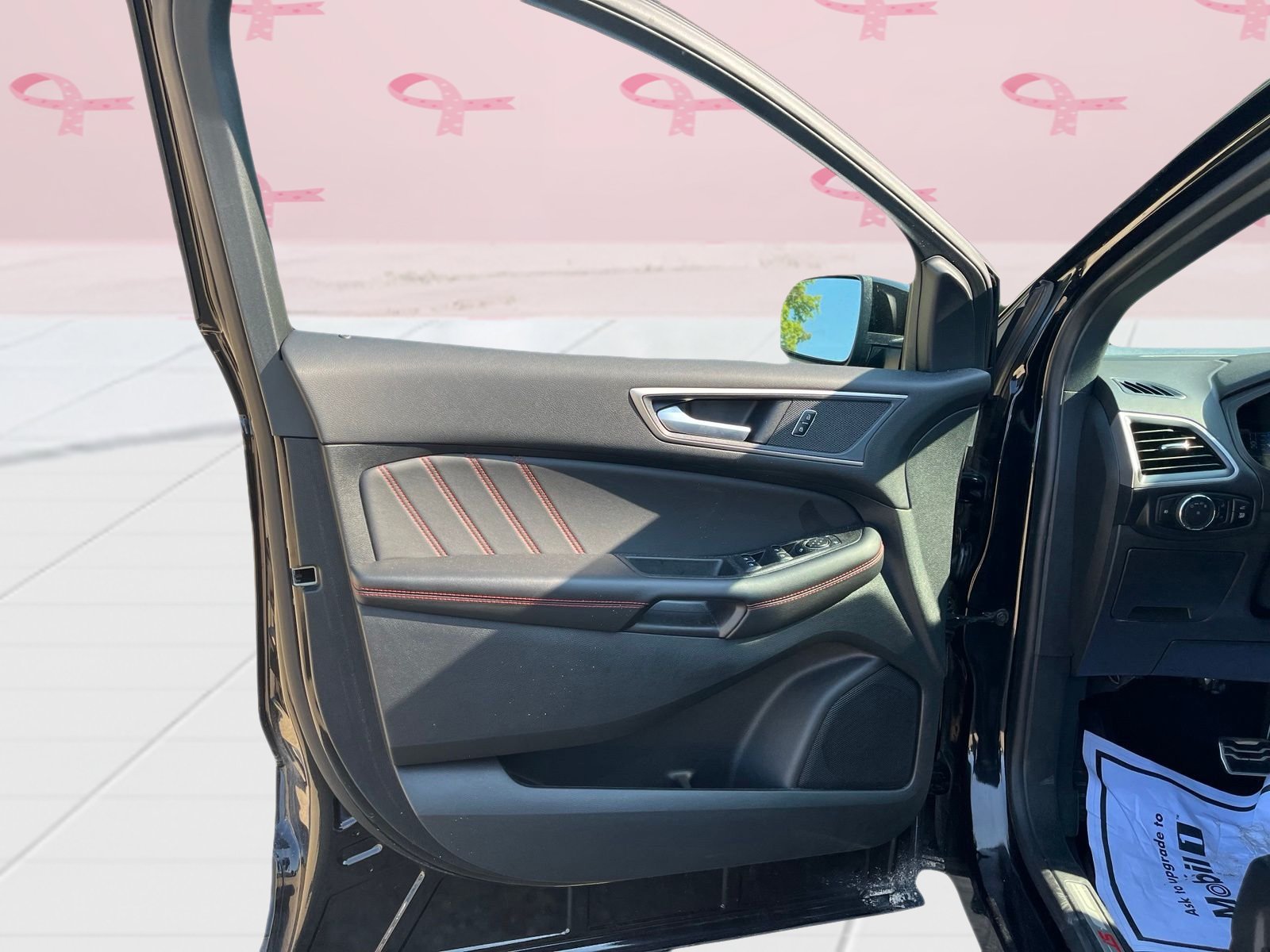 Certified 2024 Ford Edge ST-Line AWD/4WD image 9