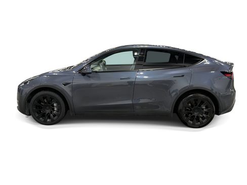 Certified 2023 Tesla Model Y Long Range AWD/4WD image 3