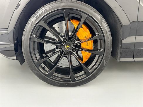 Used 2023 Lamborghini Urus S image 34