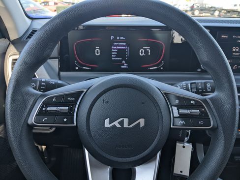 Certified 2024 Kia Seltos LX image 21