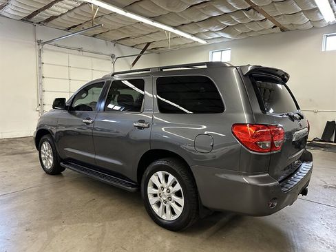 Used 2014 Toyota Sequoia Platinum image 5