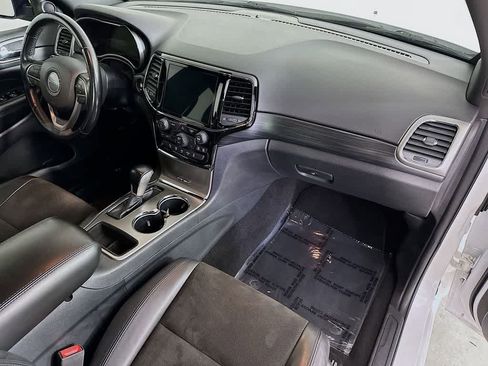 Used 2020 Jeep Grand Cherokee Altitude image 32