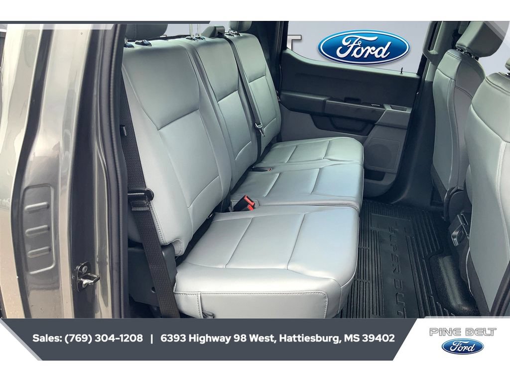 New 2025 Ford F250 XL w/ 360-Degree Camera Package AWD/4WD image 9