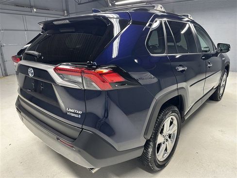 Used 2019 Toyota RAV4 Limited image 7