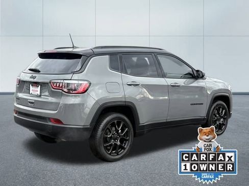 Used 2023 Jeep Compass Altitude image 3