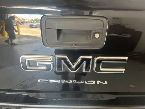 Used 2022 GMC Canyon Elevation w/ Elevation Premium Package AWD/4WD image 46