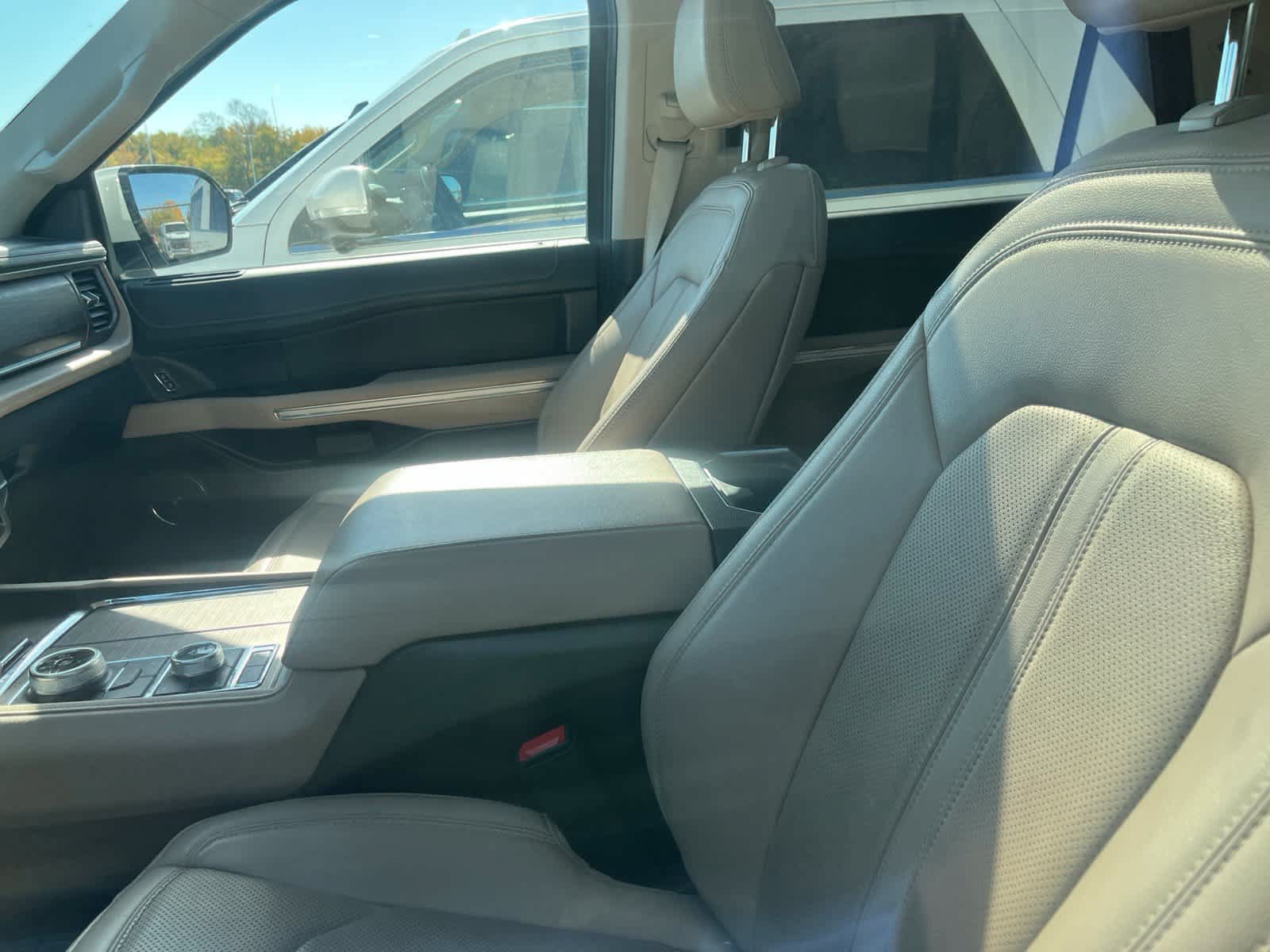 Used 2023 Ford Expedition Max Limited AWD/4WD image 26