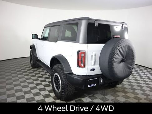 Used 2022 Ford Bronco Outer Banks w/ Sasquatch Package AWD/4WD image 8