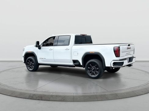 Used 2024 GMC Sierra 2500 AT4 w/ AT4 Premium Plus Package AWD/4WD image 6