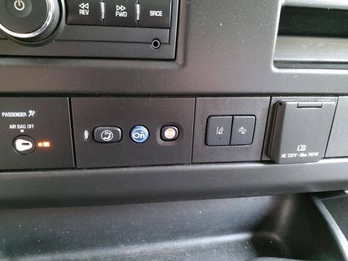 Used 2019 Chevrolet Express 3500 LT w/ LT Preferred Equipment Group RWD image 21