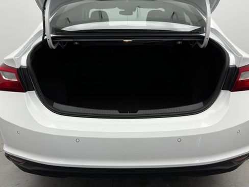 Used 2025 Chevrolet Malibu LT image 28