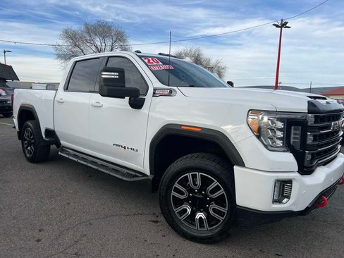 Used 2020 GMC Sierra 3500 AT4 w/ AT4 Premium Package AWD/4WD image 4