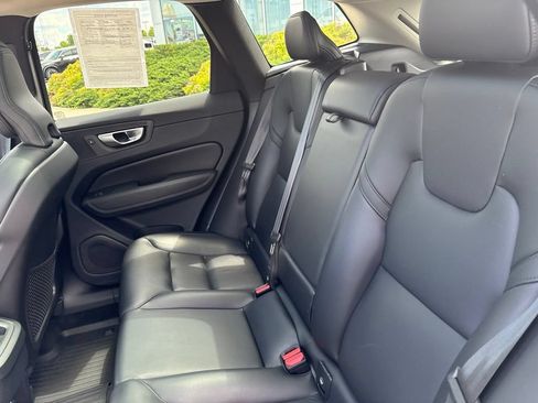 Certified 2023 Volvo XC60 B5 Core w/ Climate Package AWD/4WD image 33